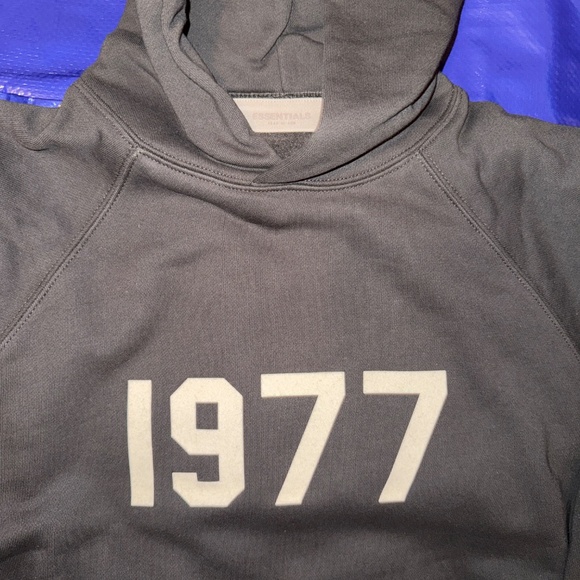 Essentials Fear Of God FOG 1977 Iron Hoodie Size XSmall - Picture 3 of 4